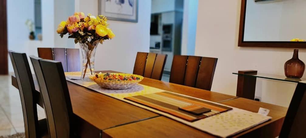 Bertha'S Court D-Plus Apartments Dzorwulu Ngoại thất bức ảnh