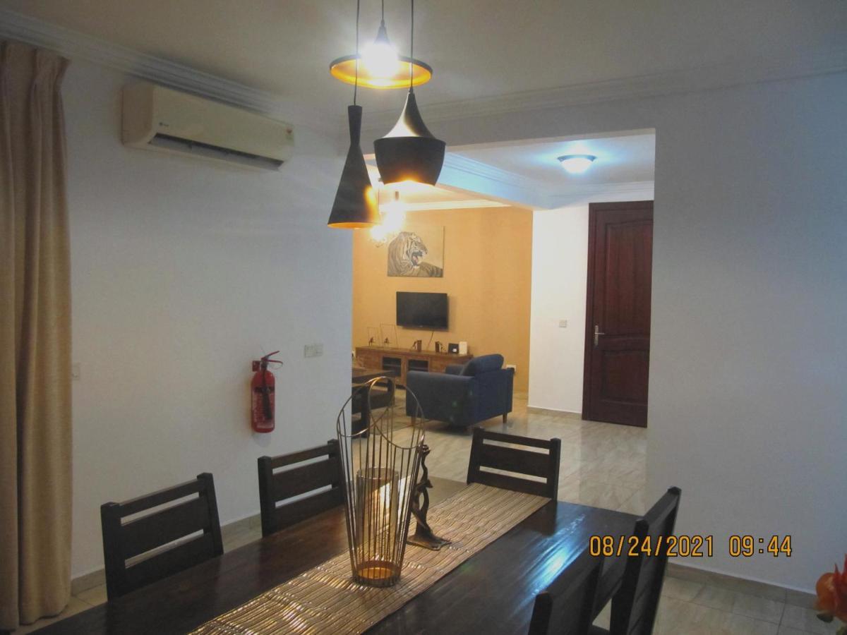 Bertha'S Court D-Plus Apartments Dzorwulu Ngoại thất bức ảnh